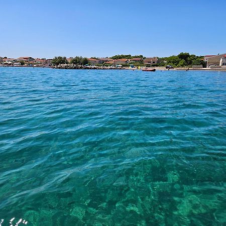 Familien Ferienhaus Vir Croatia 150M Strand Restaurant Einkaufen Exterior foto